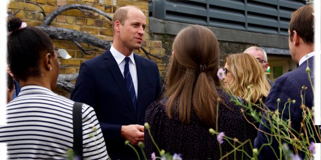 Prince William Shares Touching Photo Of Princess Diana Helping The Homeless