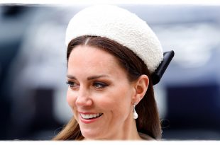 Why Duchess Kate Wears Headbands Instead Of Hat?