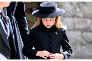 Royal Fans Praise Princess Charlotte's Behaviour At Queen's Funeral