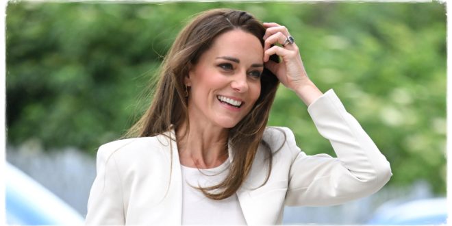 Princess Kate's Blazer Is Getting Attention For All The Wrong Reasons