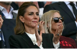 Princess Kate smiling as she sends a heartfelt message supporting England before the Rugby League Ashes clash