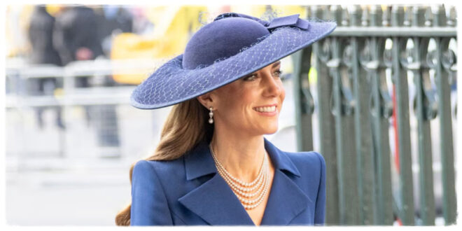 Princess Kate wearing blue beside Prince William at the Commonwealth Day service