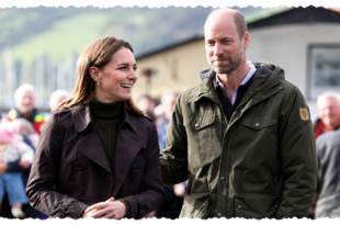 Prince William and Princess Kate taking part in a beach clean at Ettrick Bay during rainy weather on the Isle of Bute